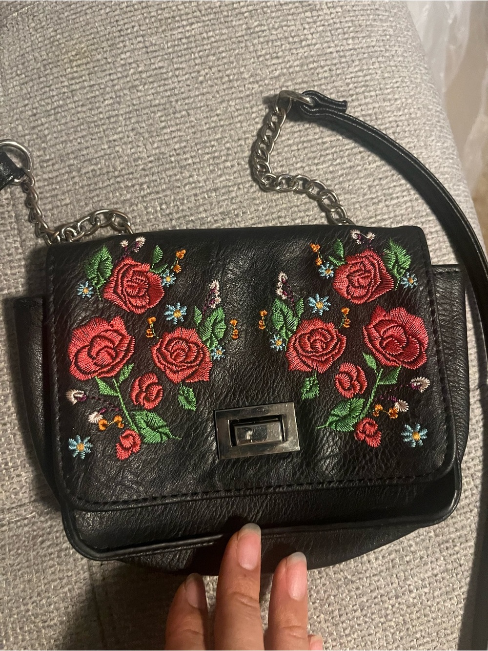 art class Black Crossbody Bag with Red Rose Embroidery